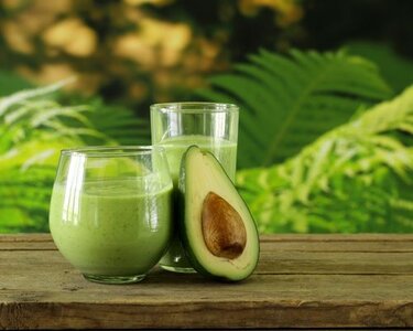 Góc giải đáp "Ăn bơ có bị nóng không?"